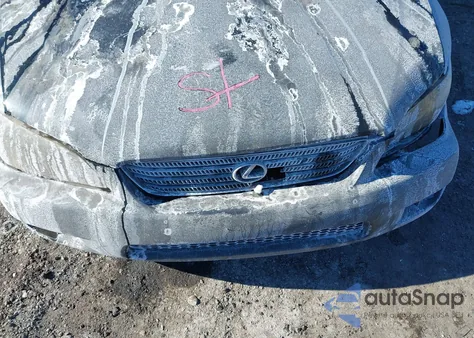 2001 Lexus Is 300 z USA, uszkodzony, nr VIN JTHBD182410024343